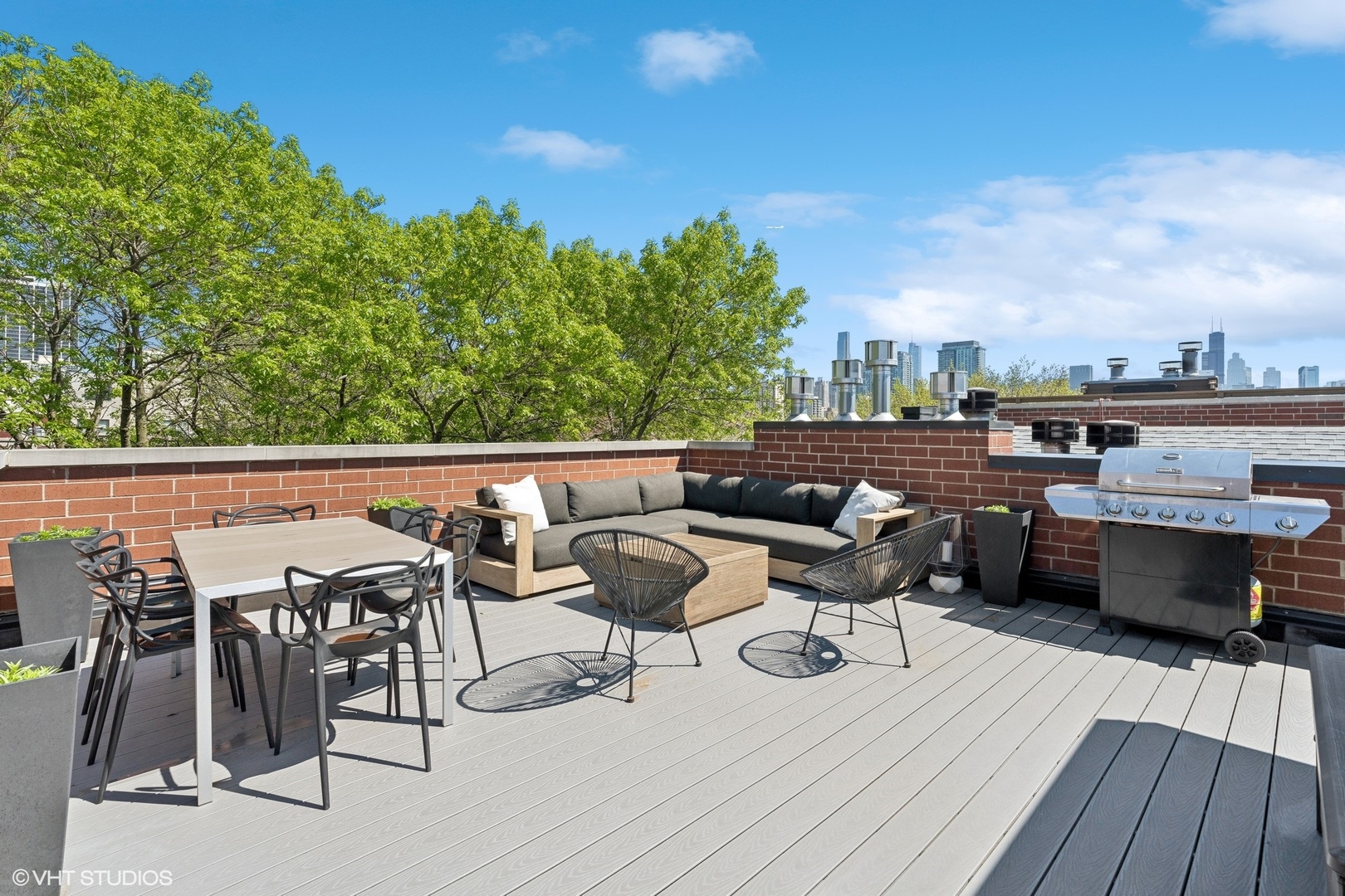 1522 N Hudson Avenue Unit: 4