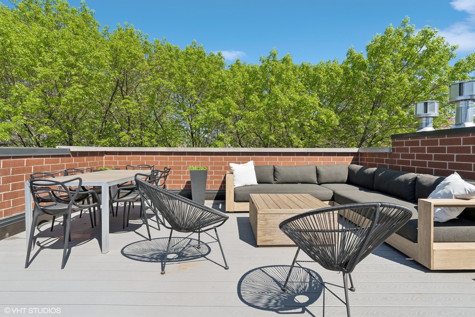 1522 N Hudson Avenue Unit: 4
