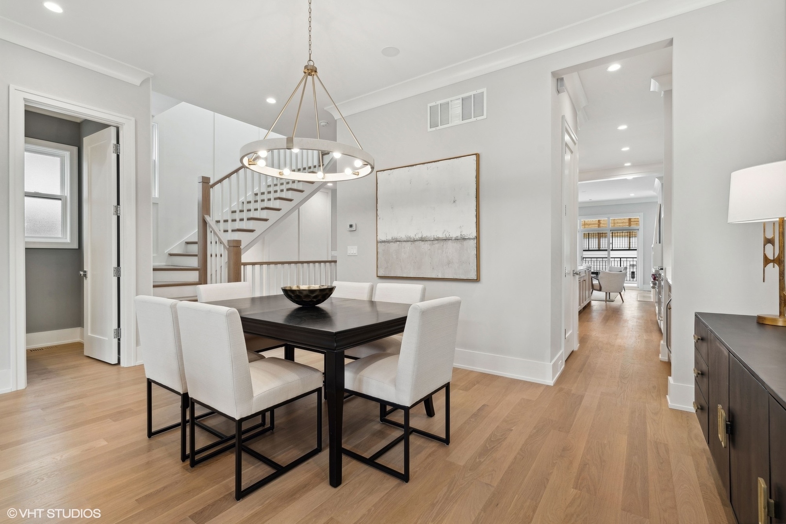 3529 N Paulina Street