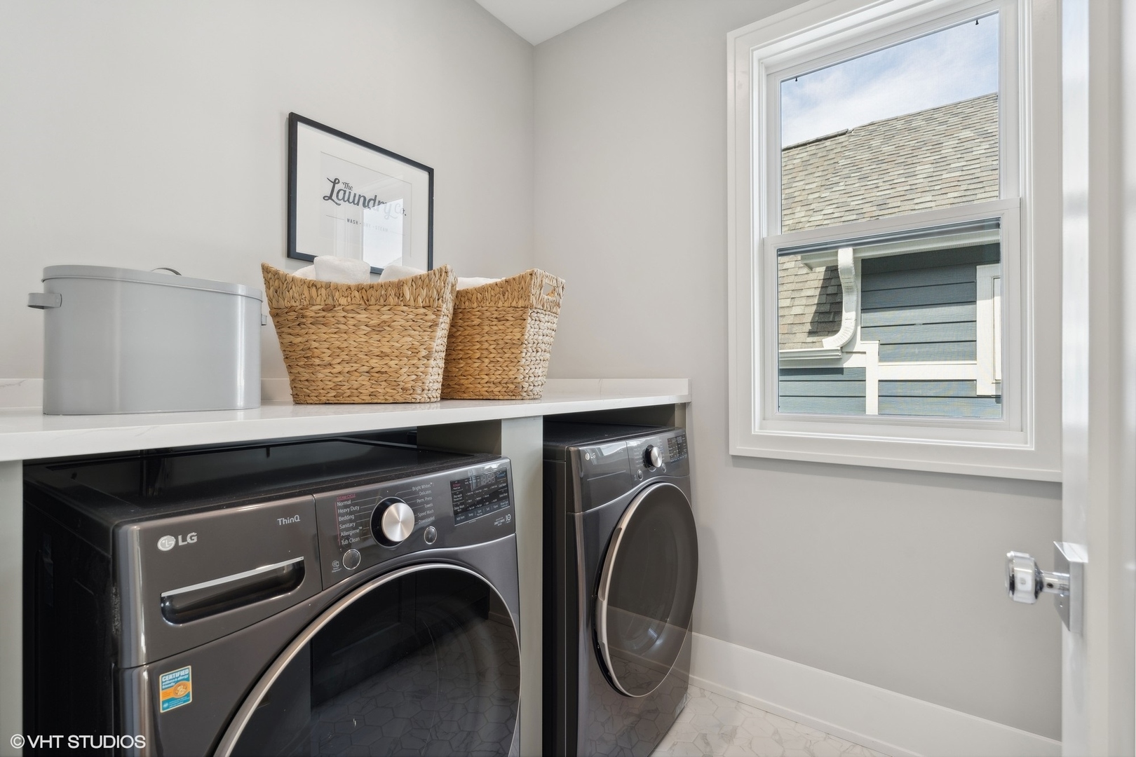 3529 N Paulina Street