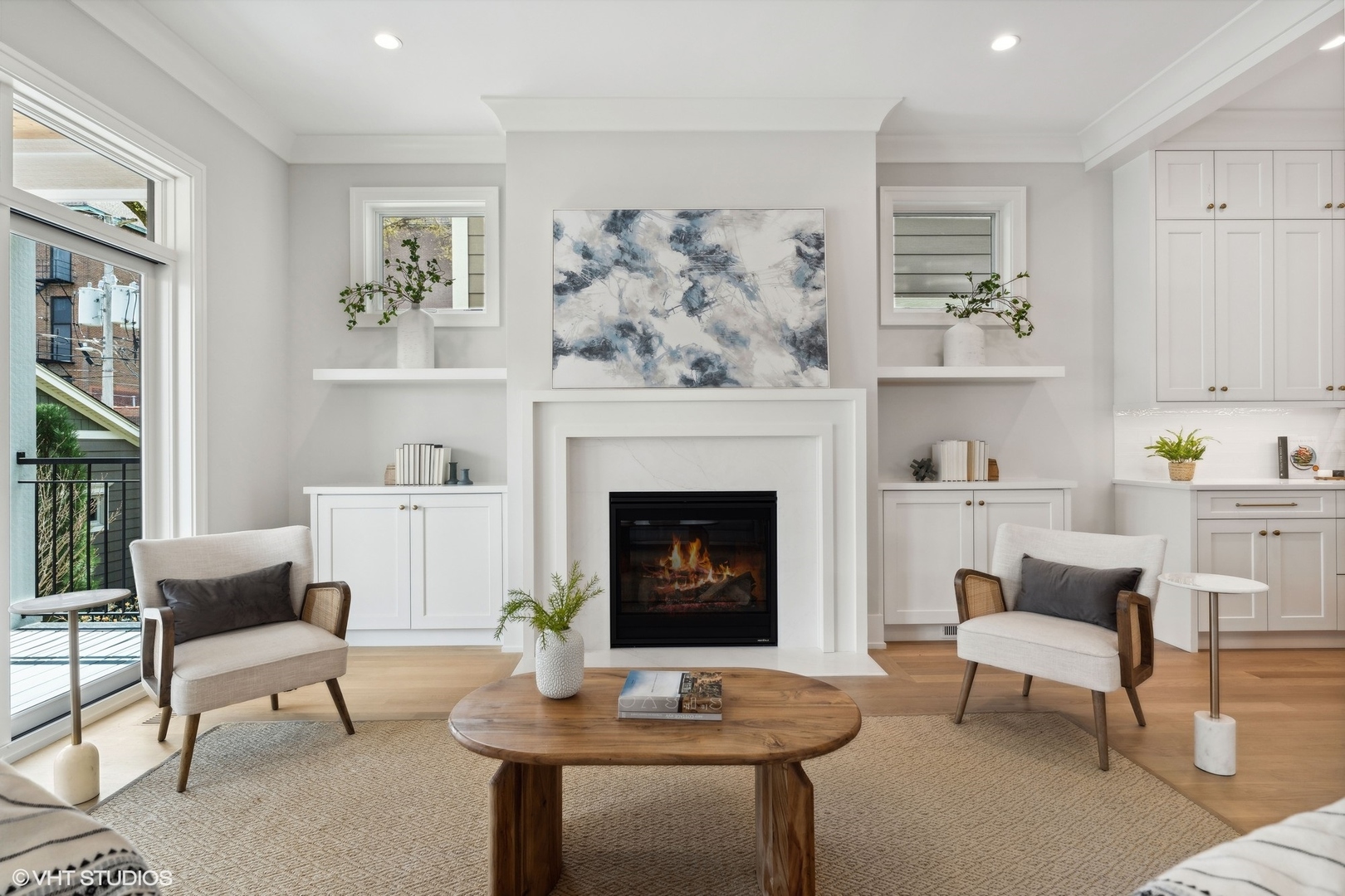 3529 N Paulina Street