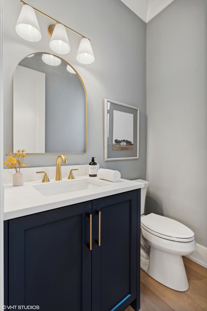 3529 N Paulina Street