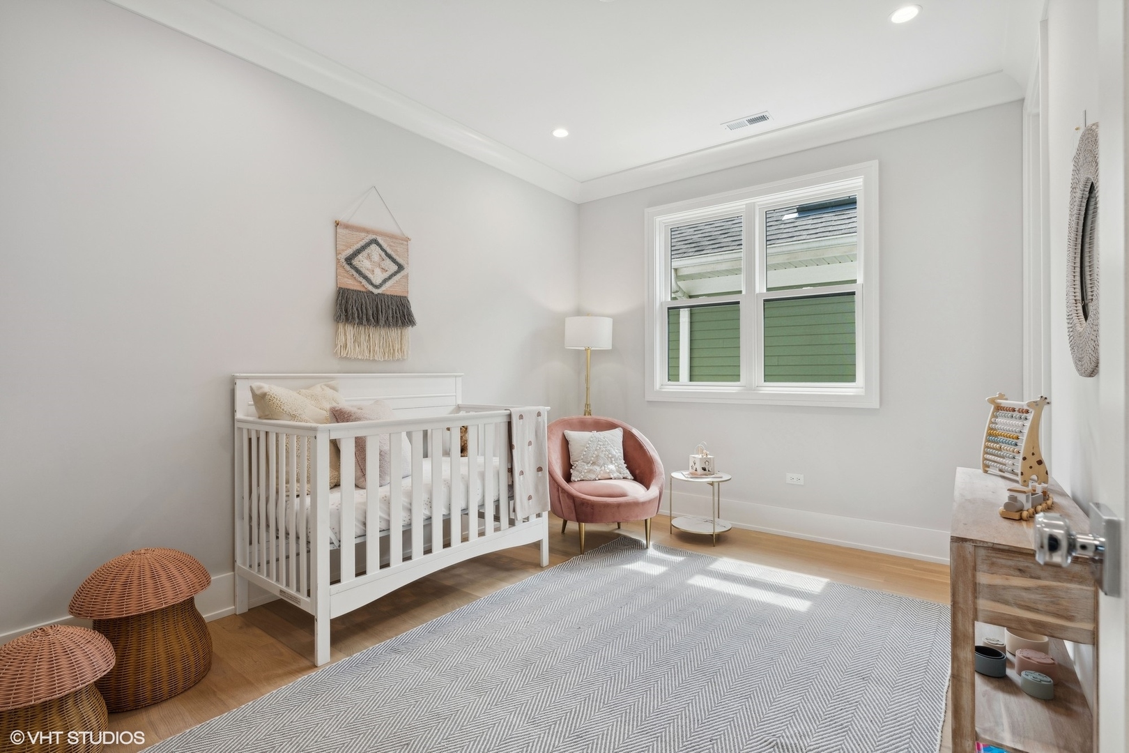 3529 N Paulina Street