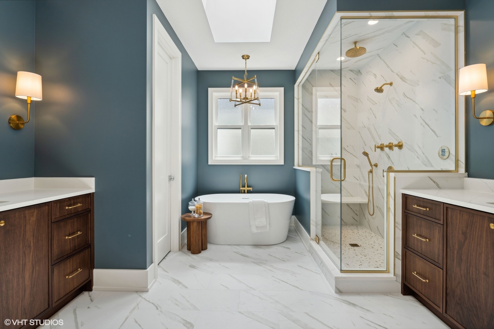 3529 N Paulina Street