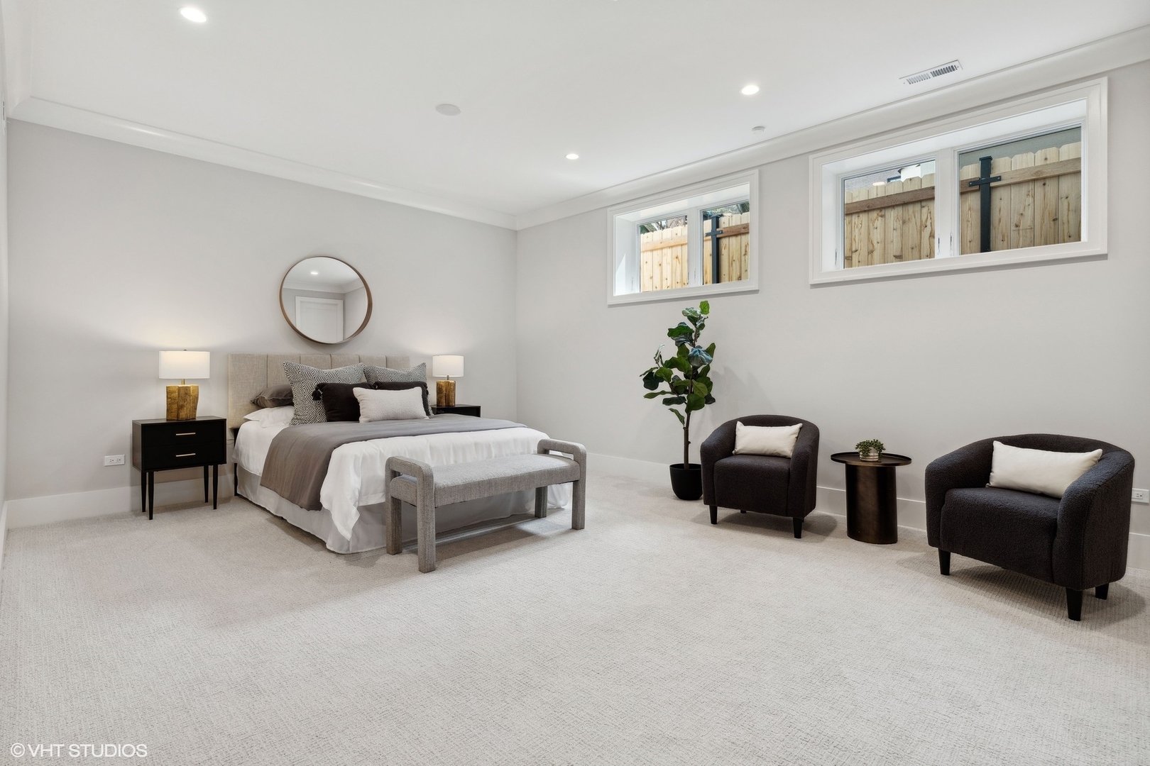 3529 N Paulina Street