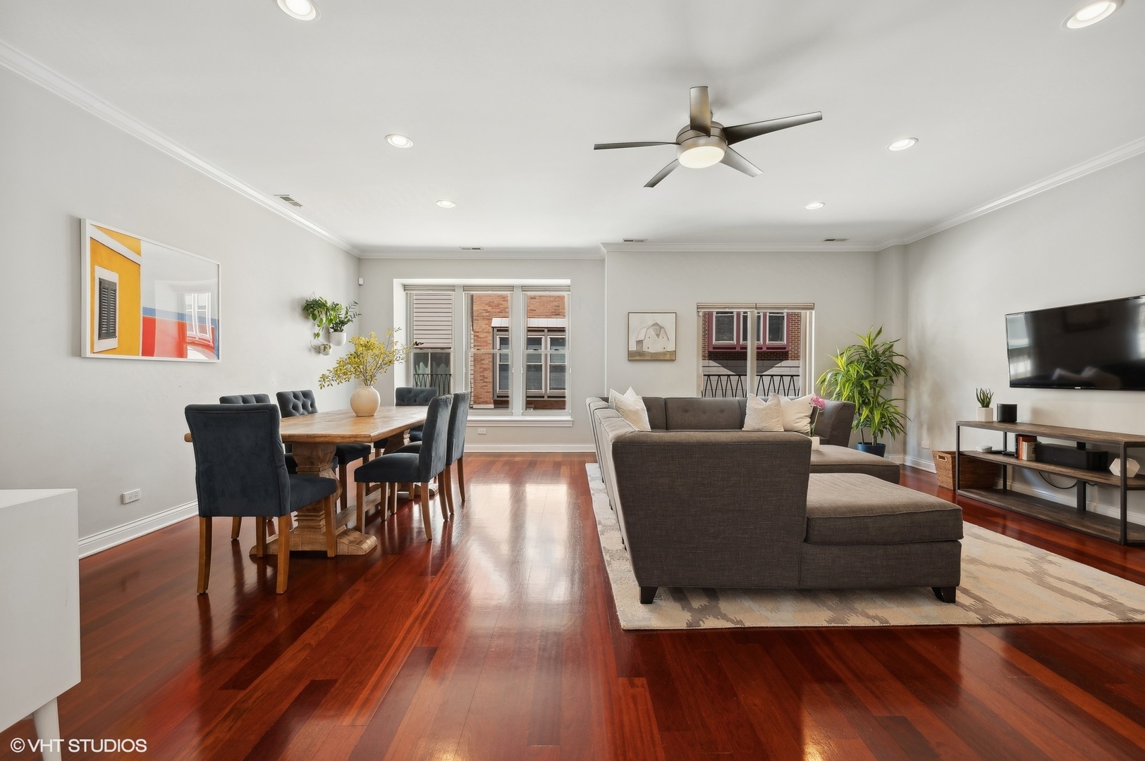 3711 N Milwaukee Avenue Unit: 5