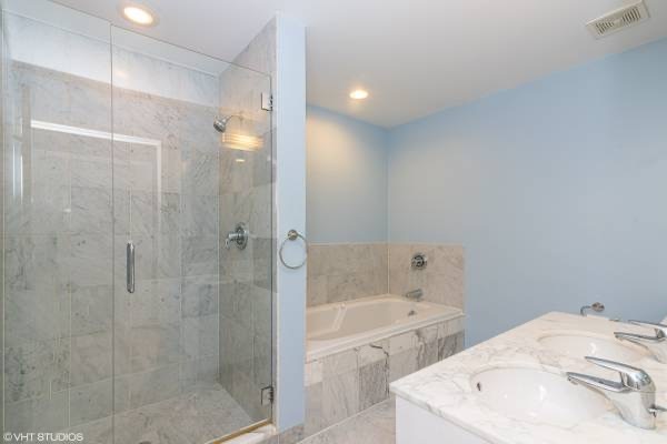 2126 W Crystal Street Unit: 3