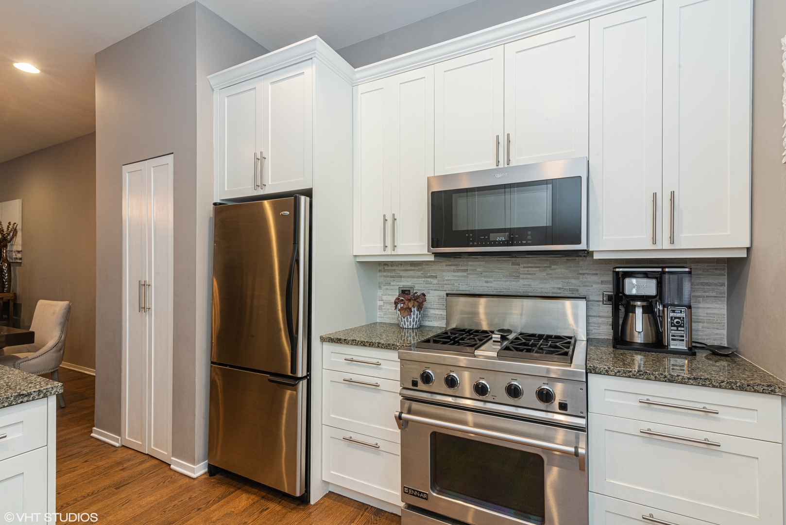 2126 W Crystal Street Unit: 3