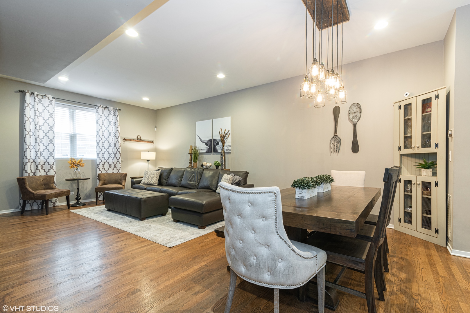 2126 W Crystal Street Unit: 3