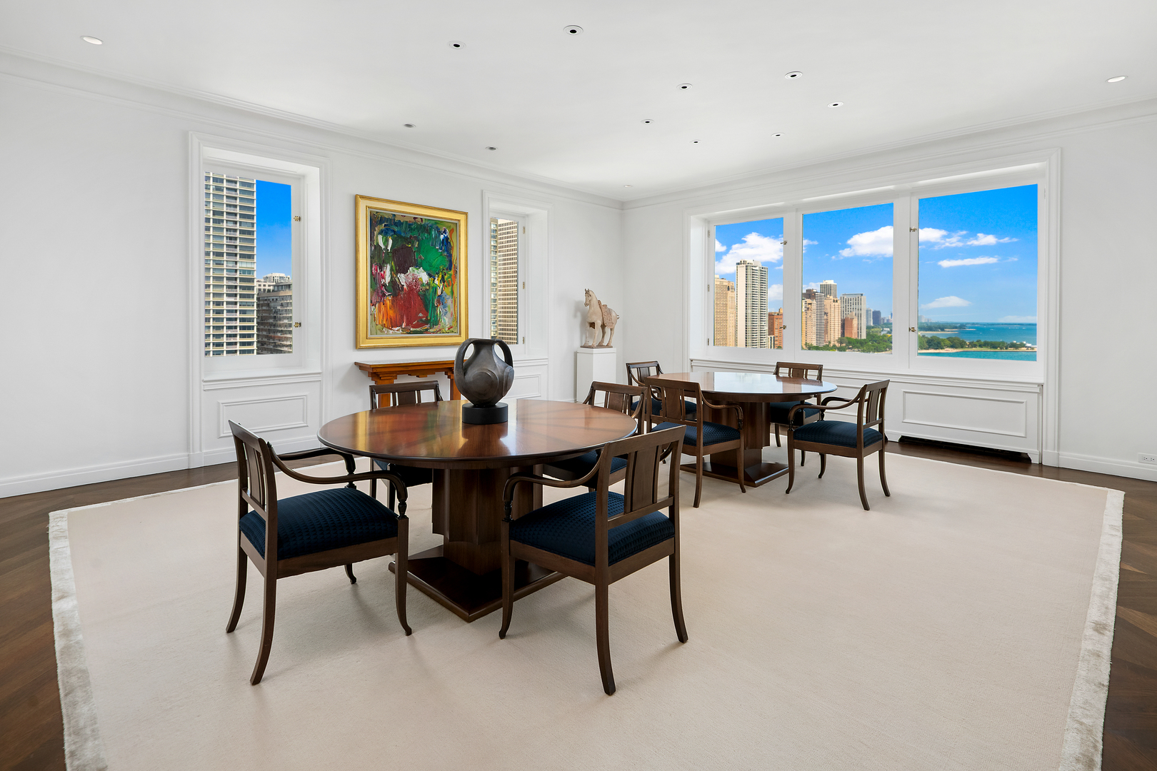 209 E LAKE SHORE Drive Unit: 14