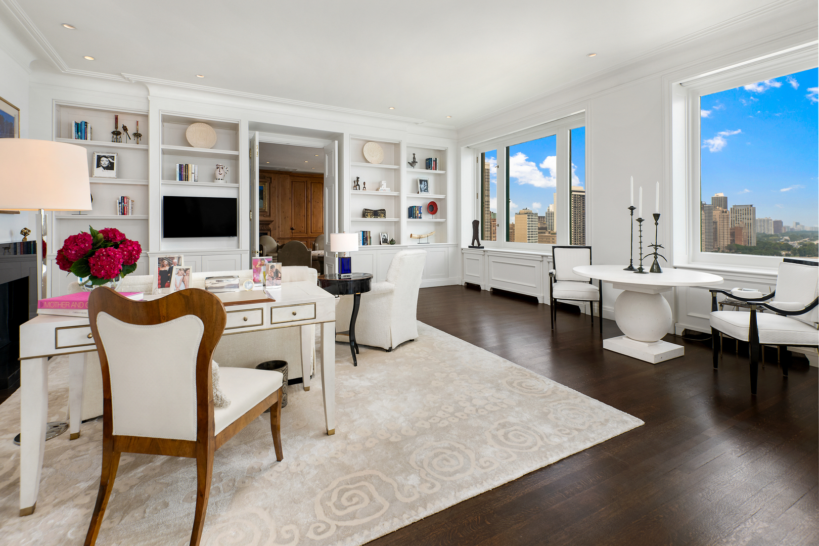 209 E LAKE SHORE Drive Unit: 14