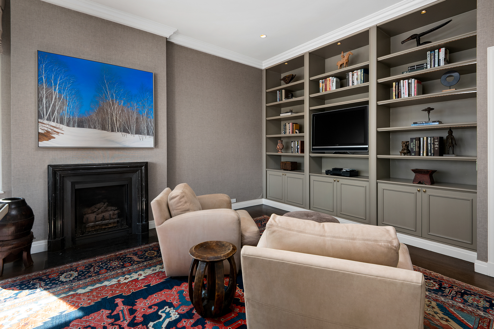 209 E LAKE SHORE Drive Unit: 14