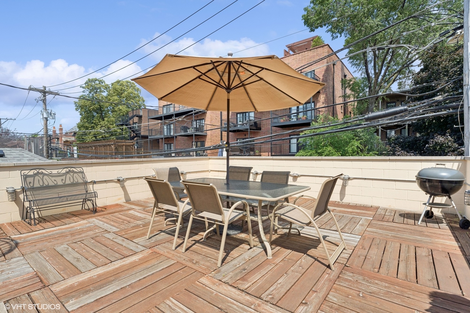 2611 N Magnolia Avenue