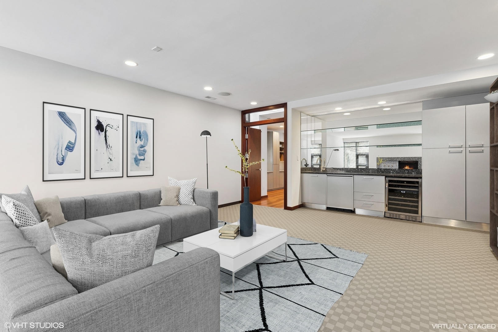 2611 N Magnolia Avenue