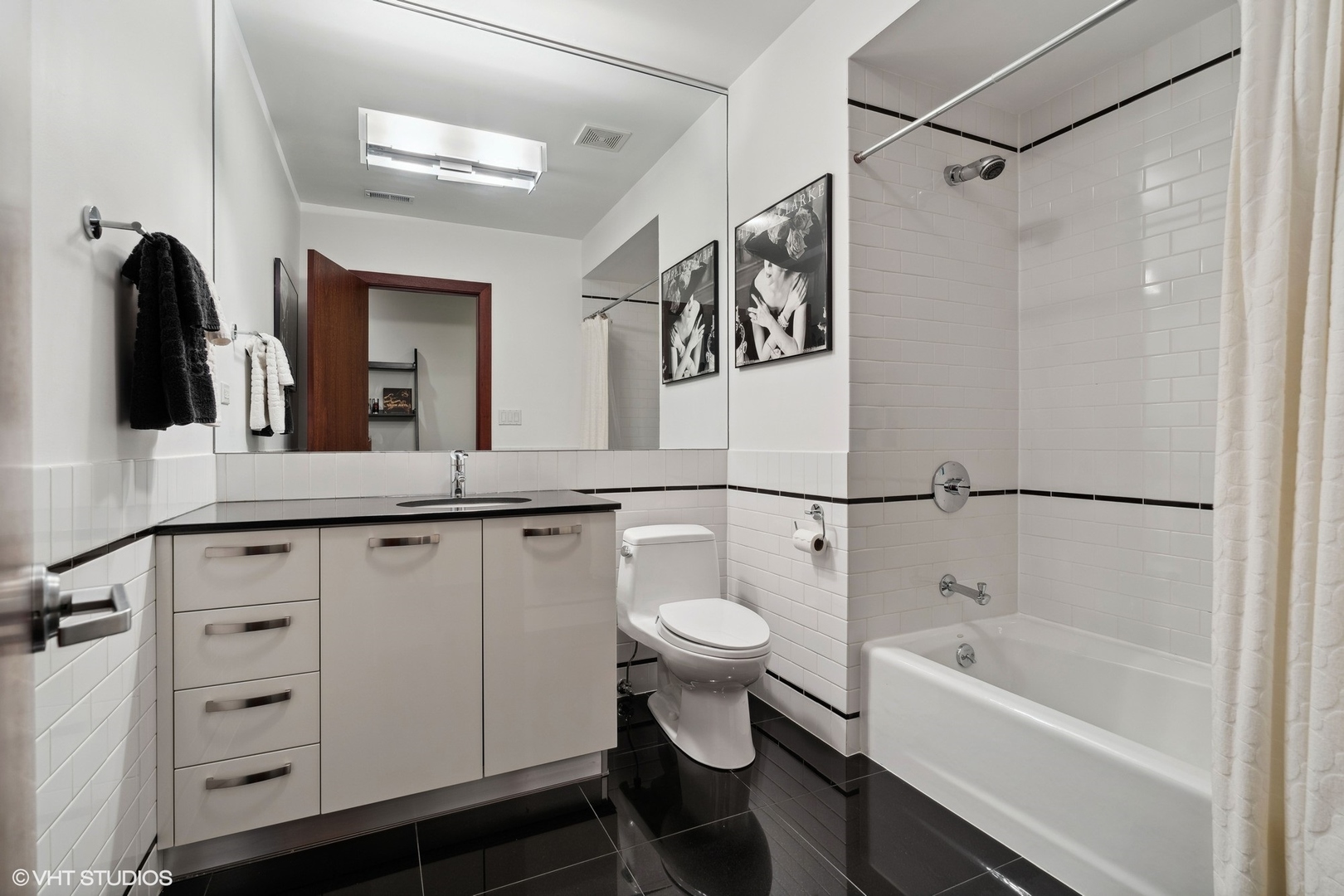 2611 N Magnolia Avenue