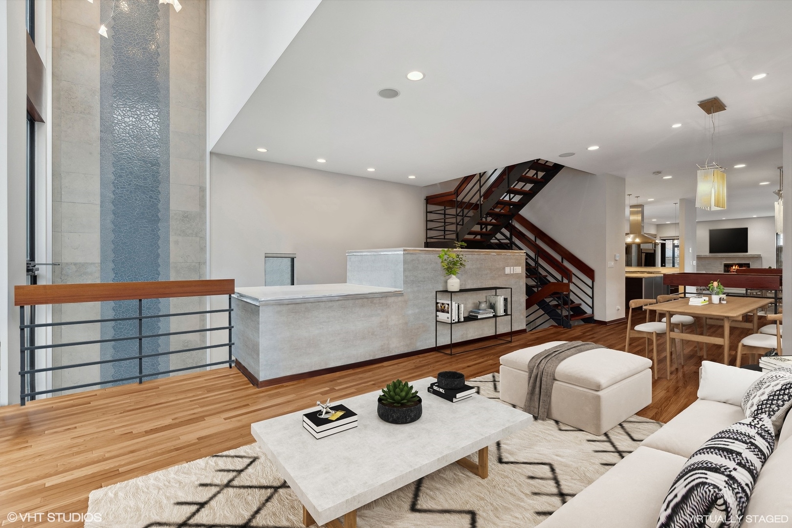 2611 N Magnolia Avenue