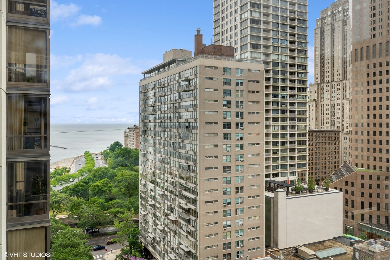 100 E Bellevue Place Unit: 18D