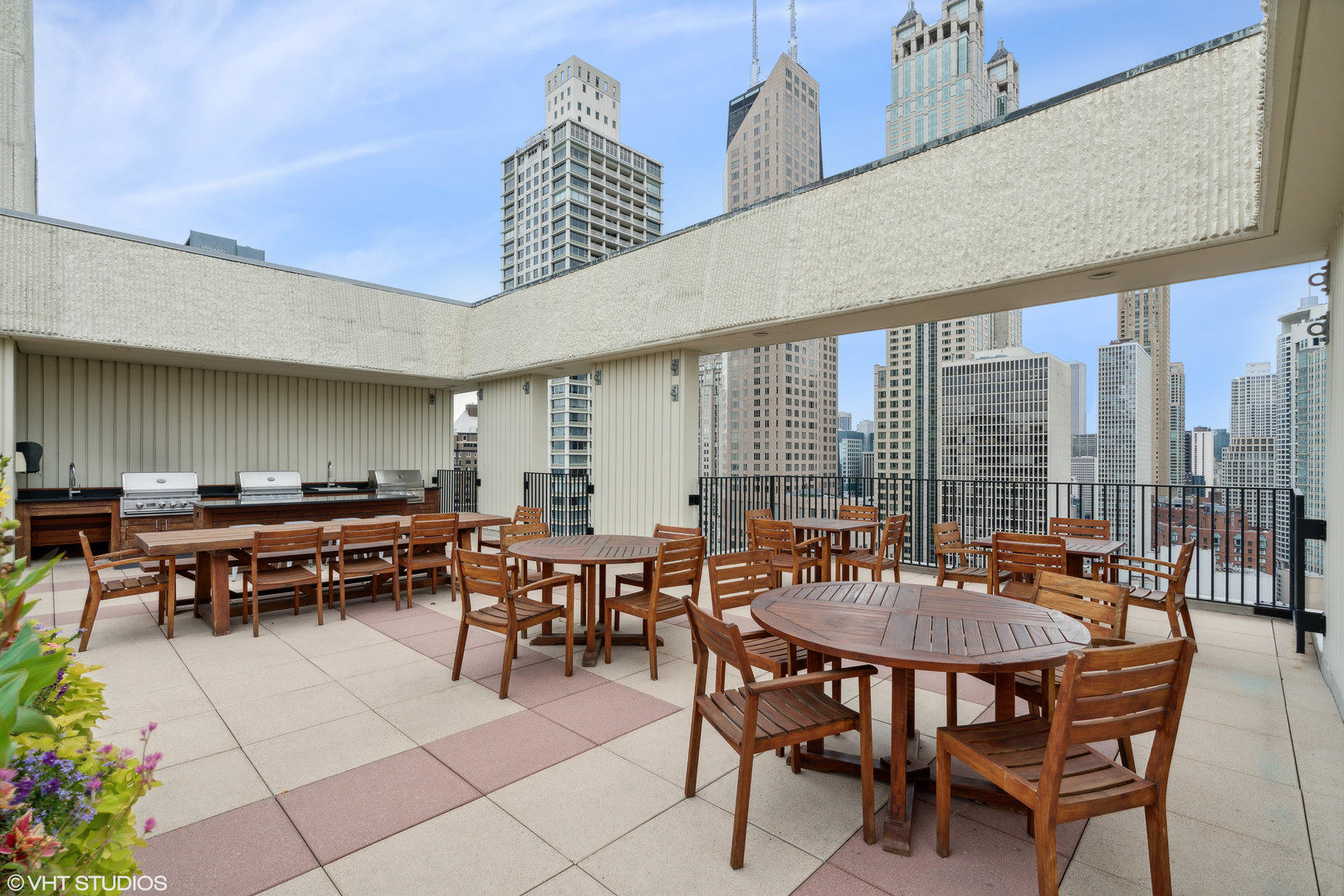 100 E Bellevue Place Unit: 18D