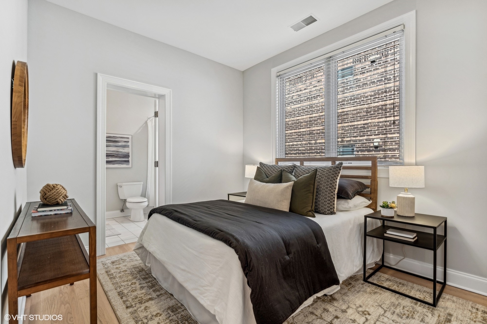 2224 N ORCHARD Street Unit: 3N