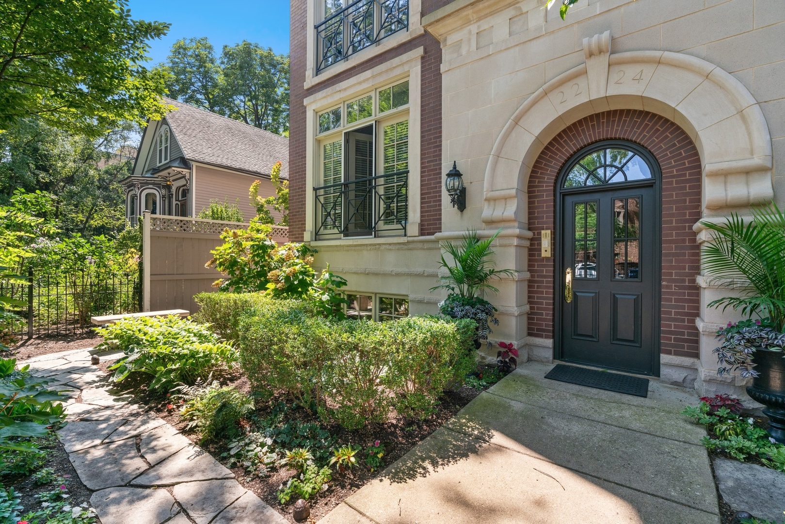 2224 N ORCHARD Street Unit: 3N