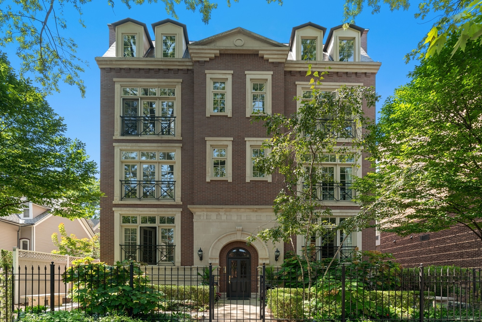 2224 N ORCHARD Street Unit: 3N