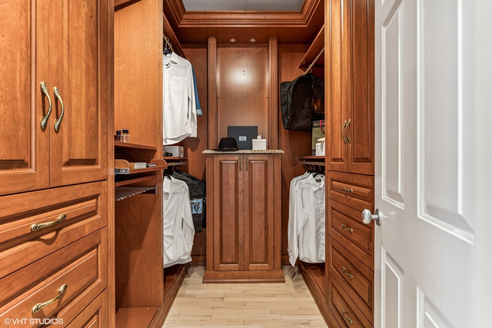 2224 N ORCHARD Street Unit: 3N