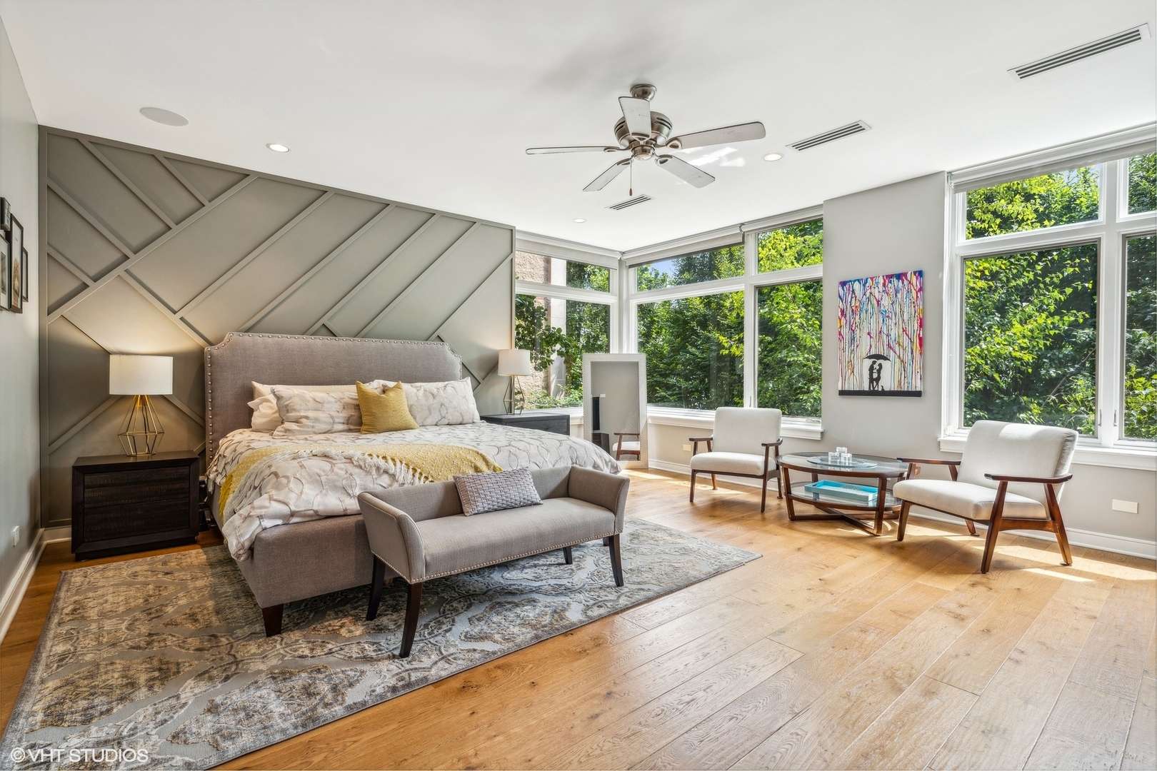 2636 N Lakewood Avenue Unit: 2