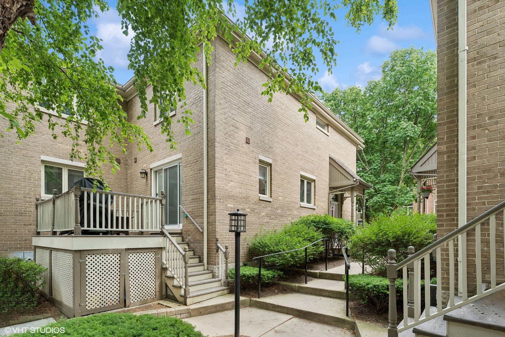 1248 W Fletcher Street Unit: A