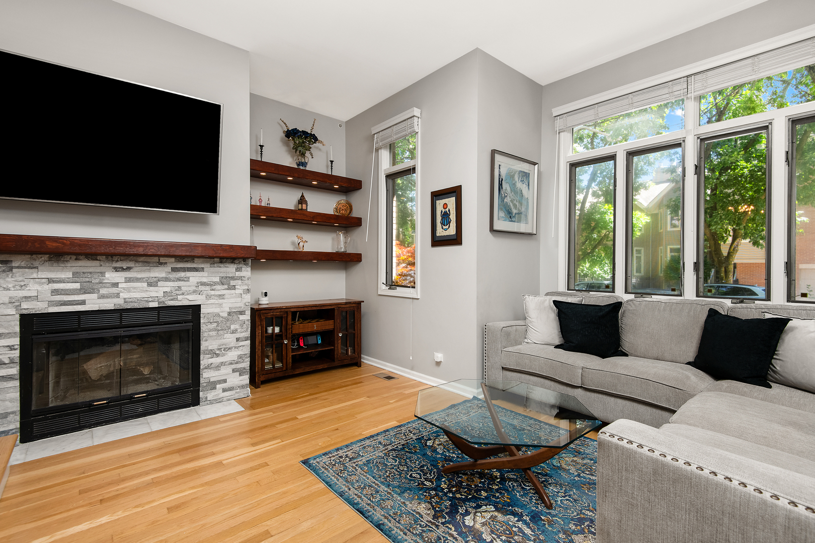1248 W Fletcher Street Unit: A