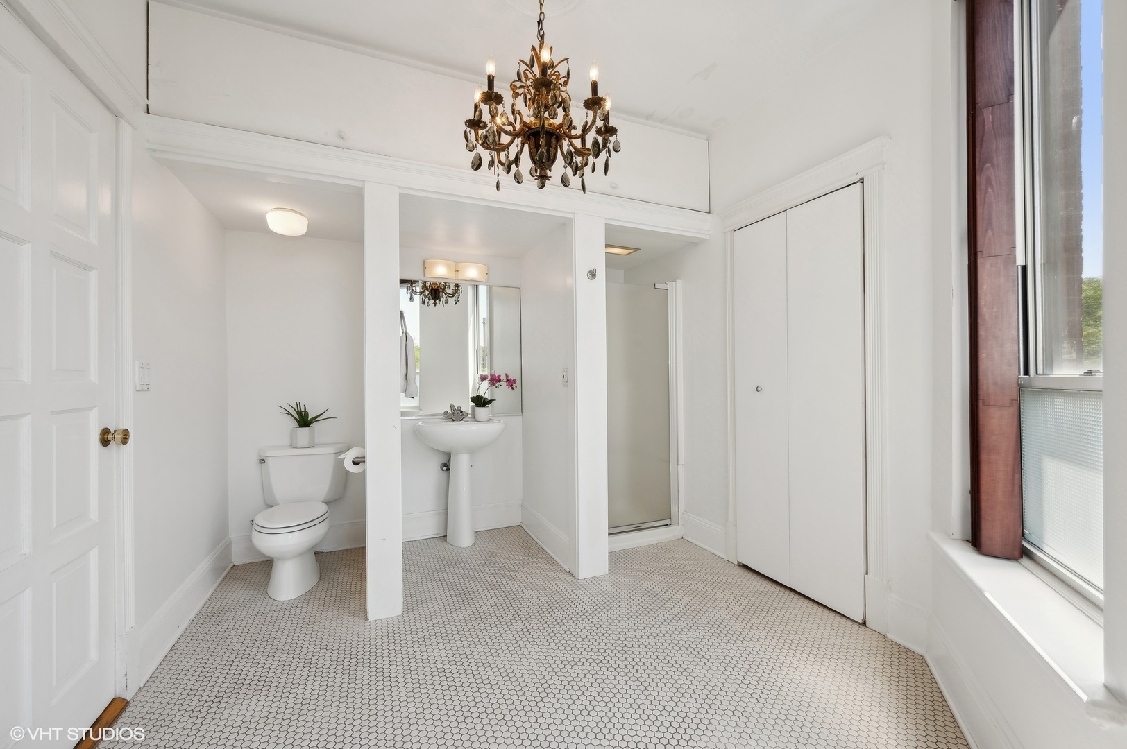 1313 N WOOD Street Unit: 3