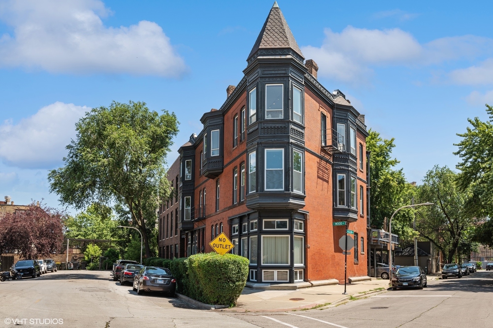 1313 N WOOD Street Unit: 3