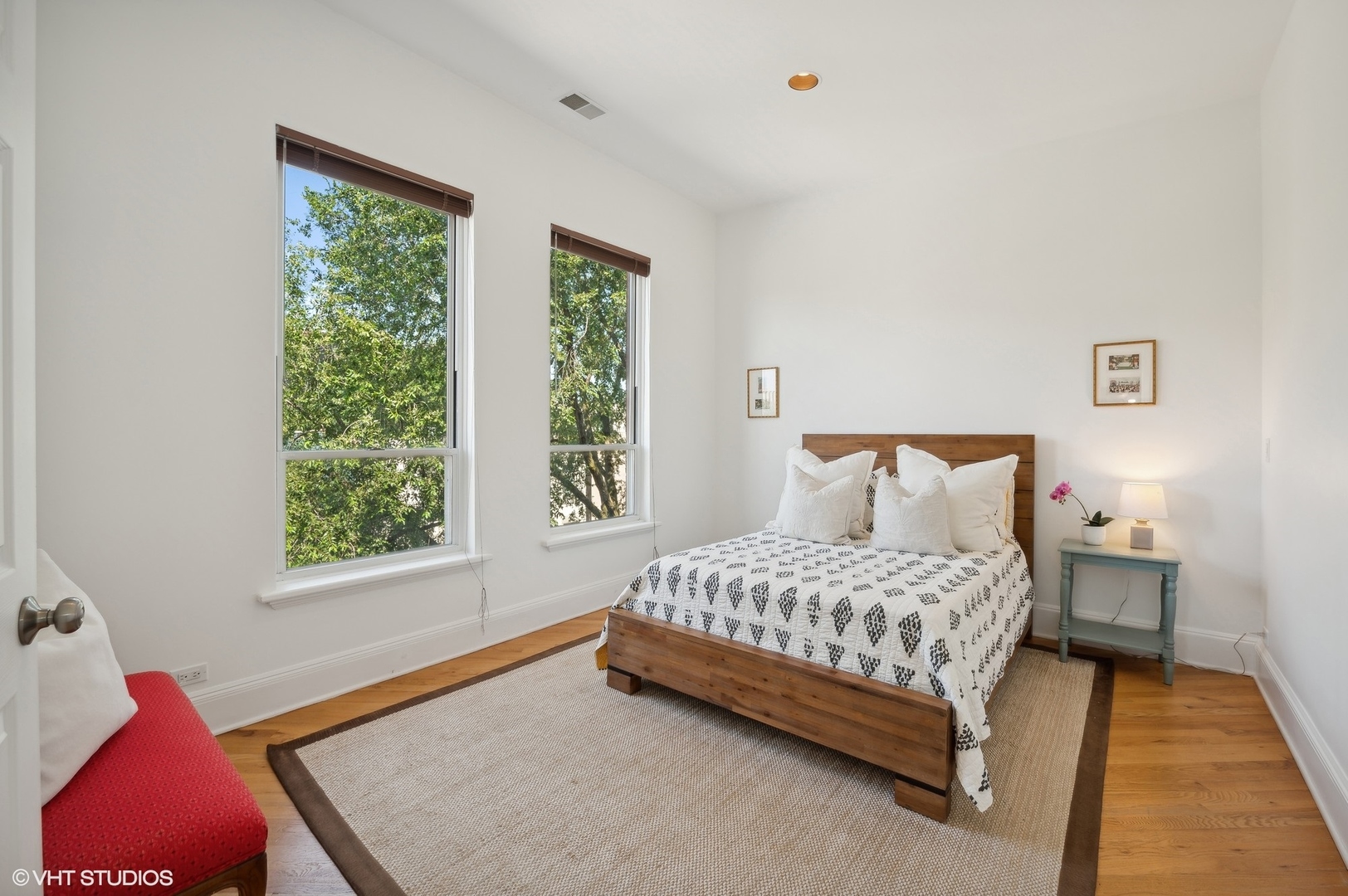 1313 N WOOD Street Unit: 3