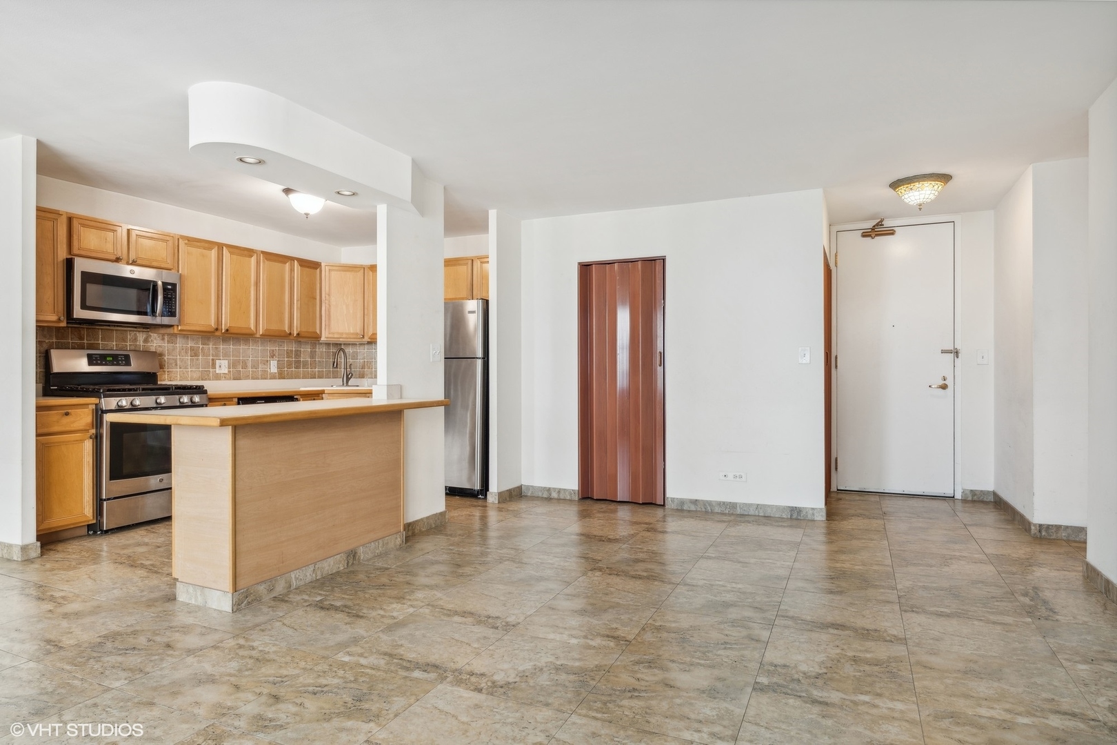 400 E RANDOLPH Street Unit: 2525