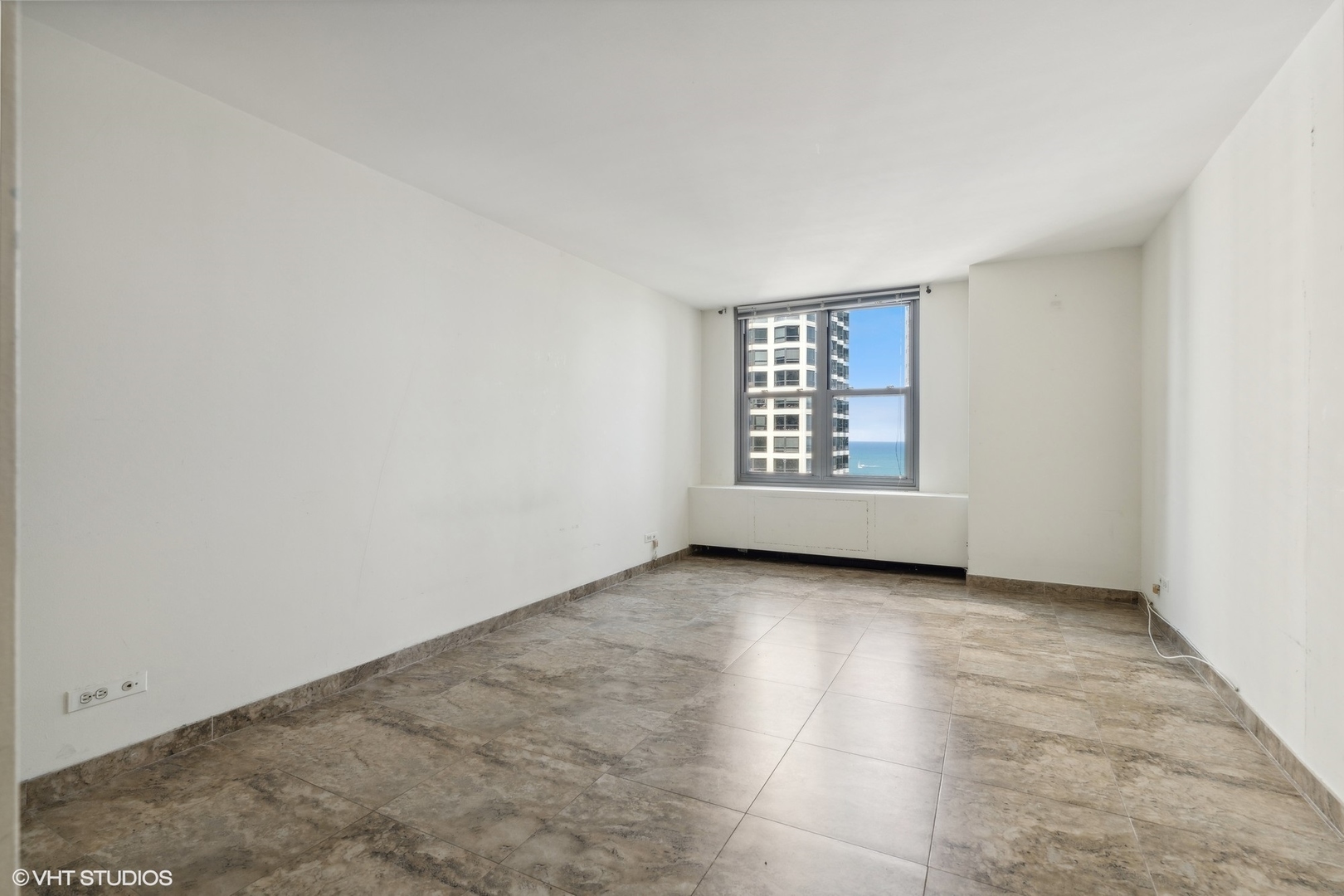 400 E RANDOLPH Street Unit: 2525