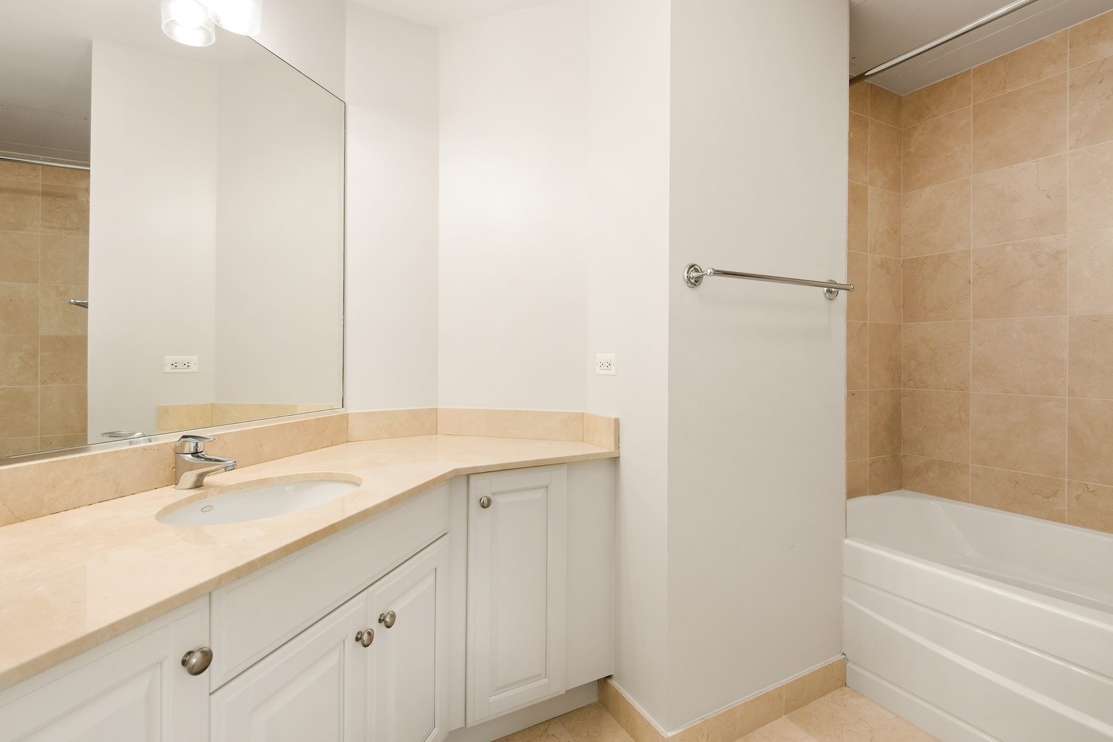 21 E Huron Street Unit: 3503
