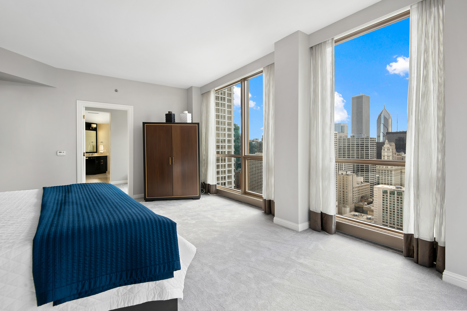 21 E Huron Street Unit: 3503
