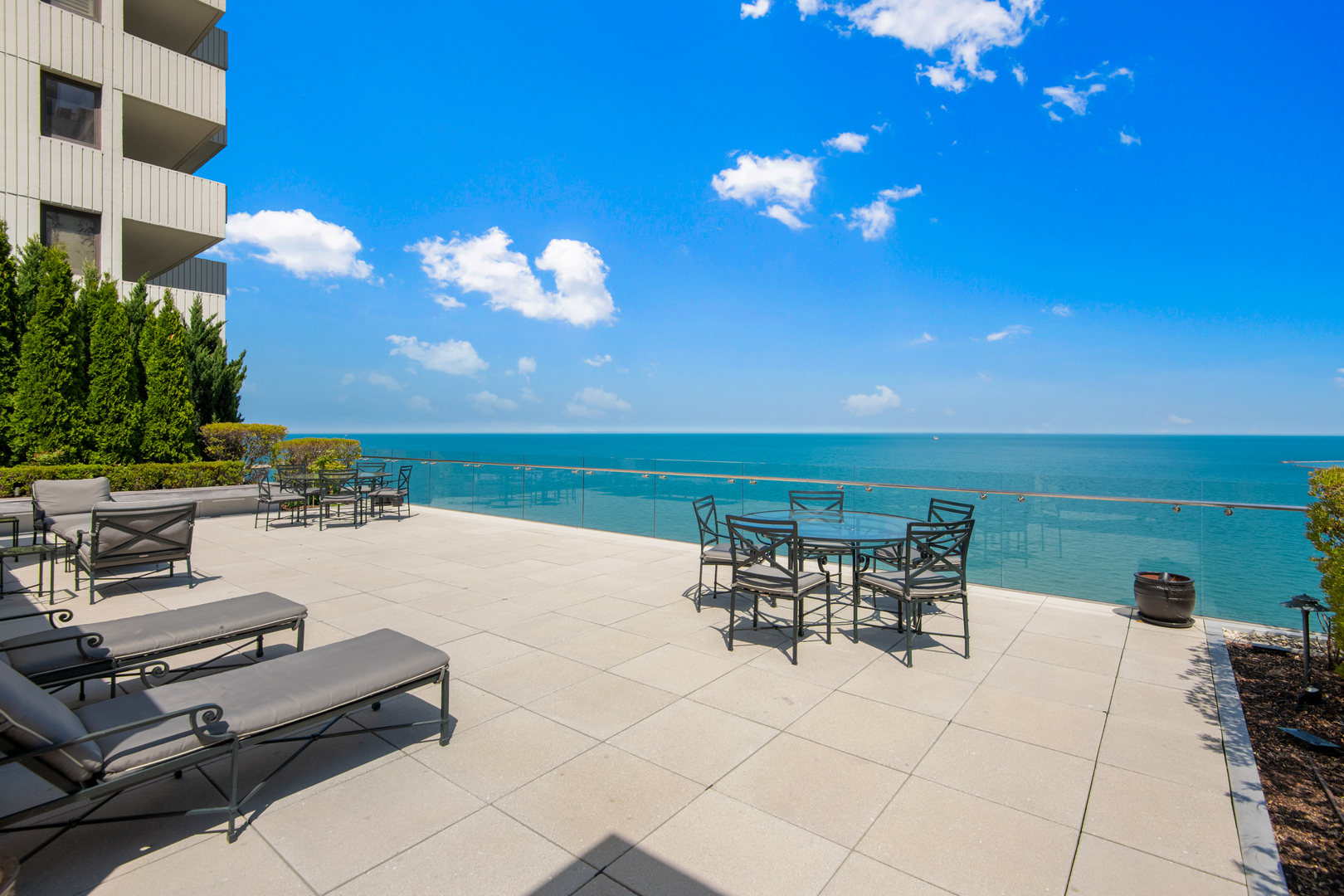 1200 N Lake Shore Drive Unit: M3