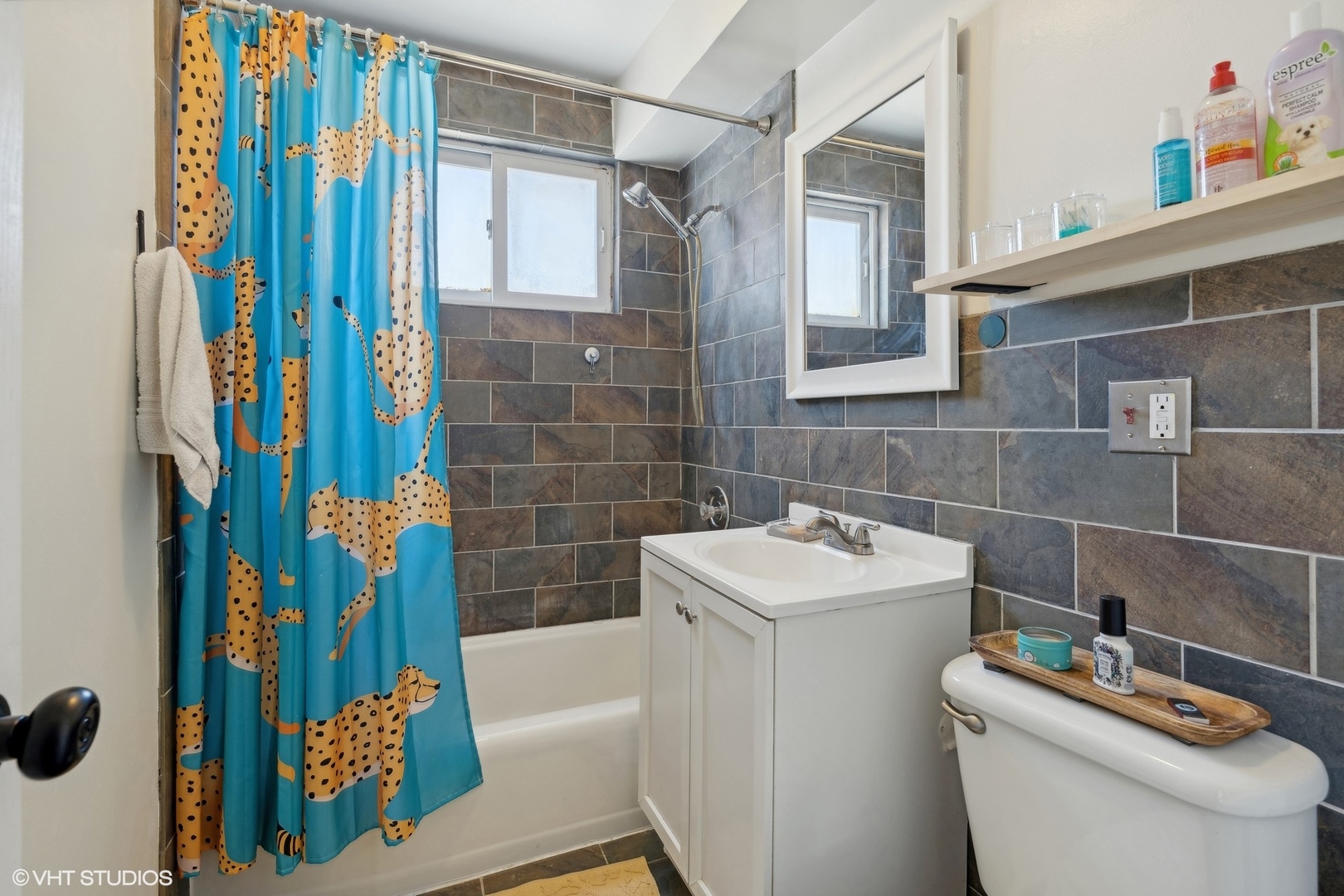 1432 W Rosemont Avenue Unit: 3N