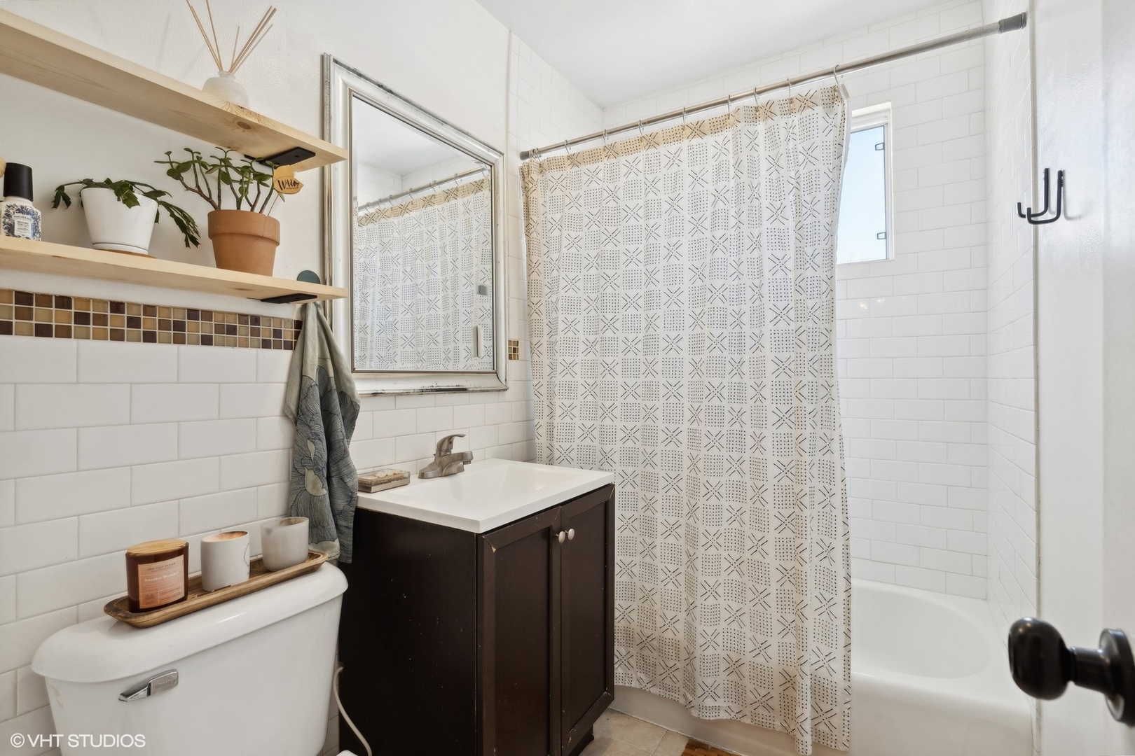 1432 W Rosemont Avenue Unit: 3N