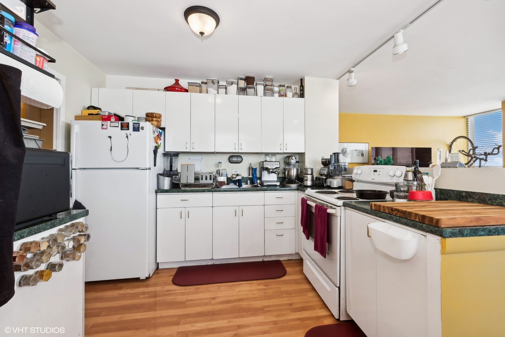 5701 N Sheridan Road Unit: 26B