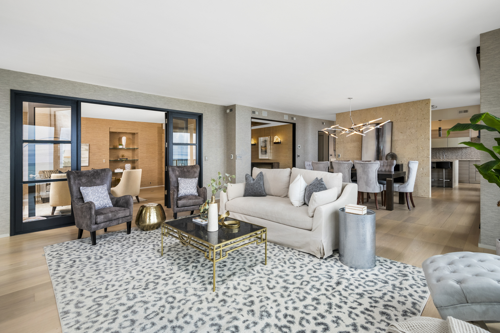 1040 N Lake Shore Drive Unit: 15A