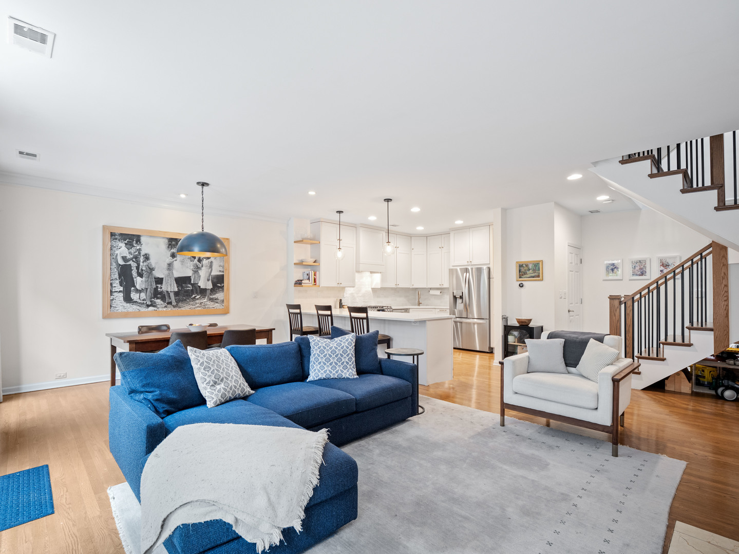 339 W Webster Avenue Unit: 8H
