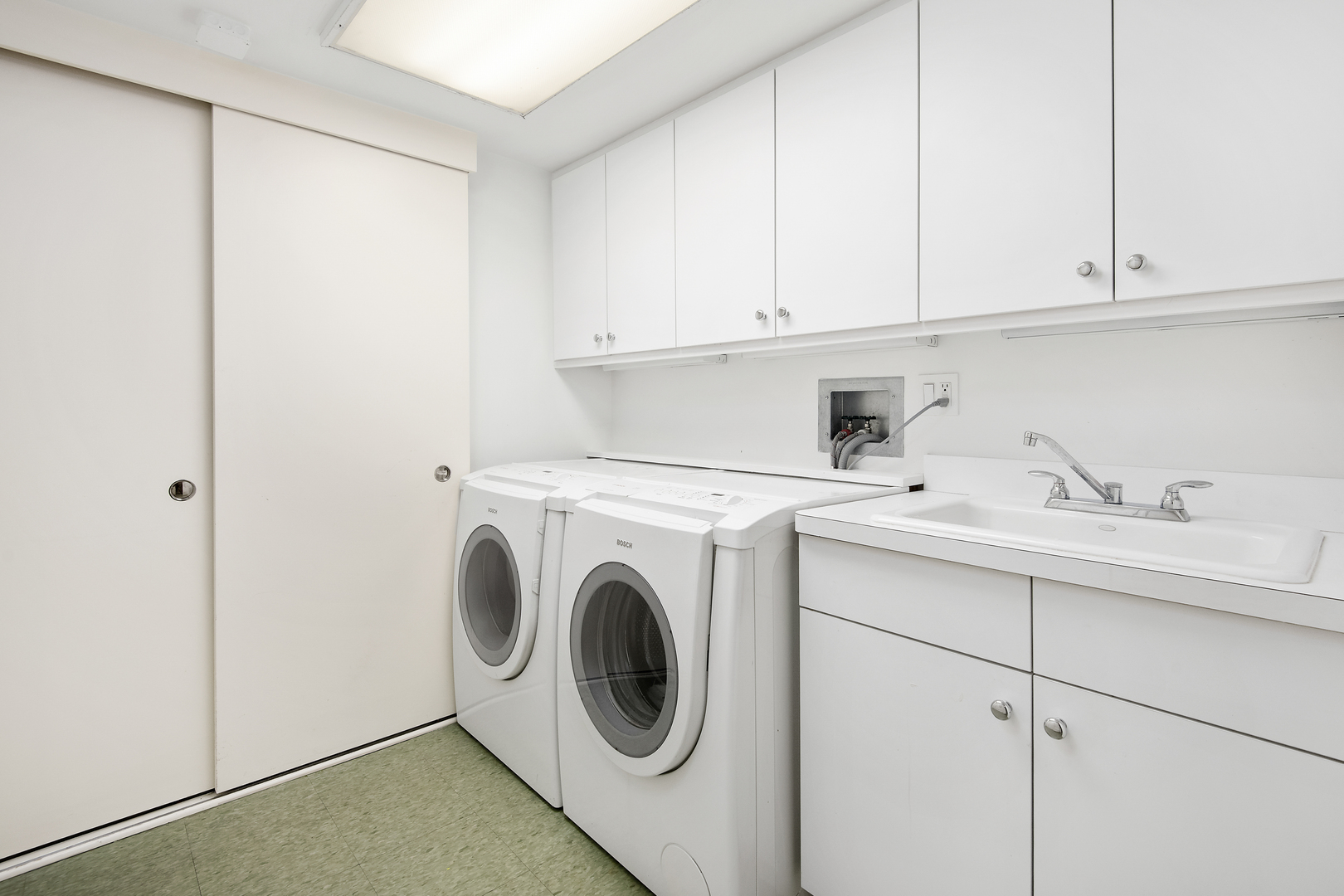 1430 N Lake Shore Drive Unit: 6