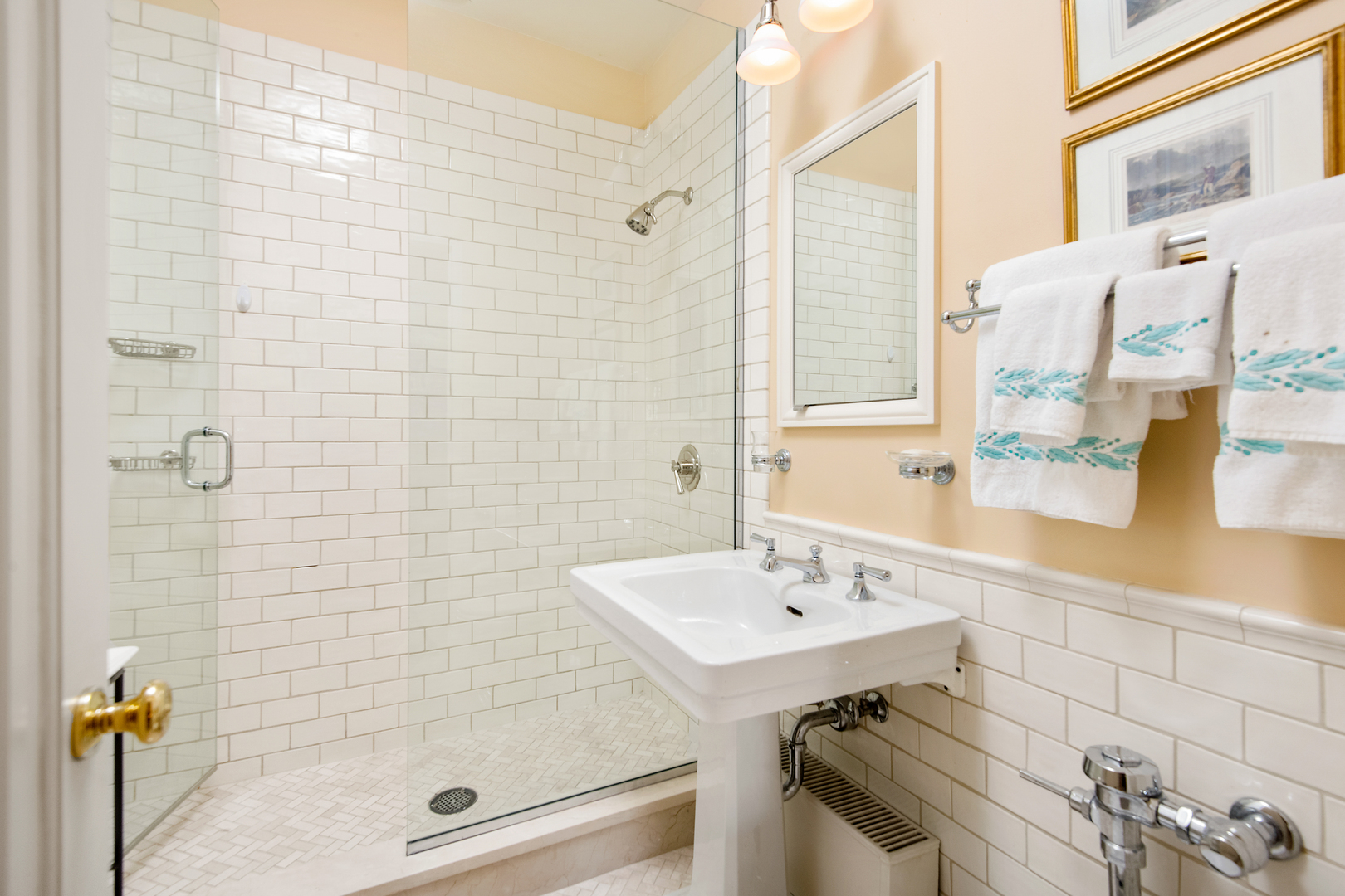 1430 N Lake Shore Drive Unit: 6
