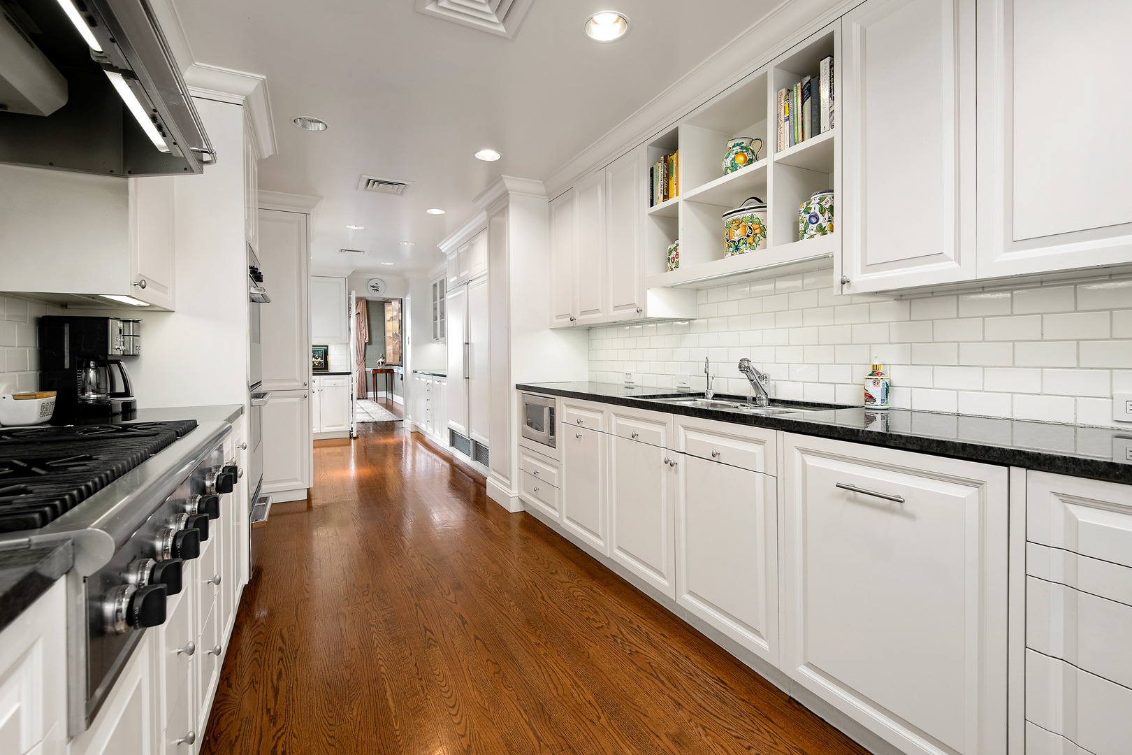 1430 N Lake Shore Drive Unit: 6