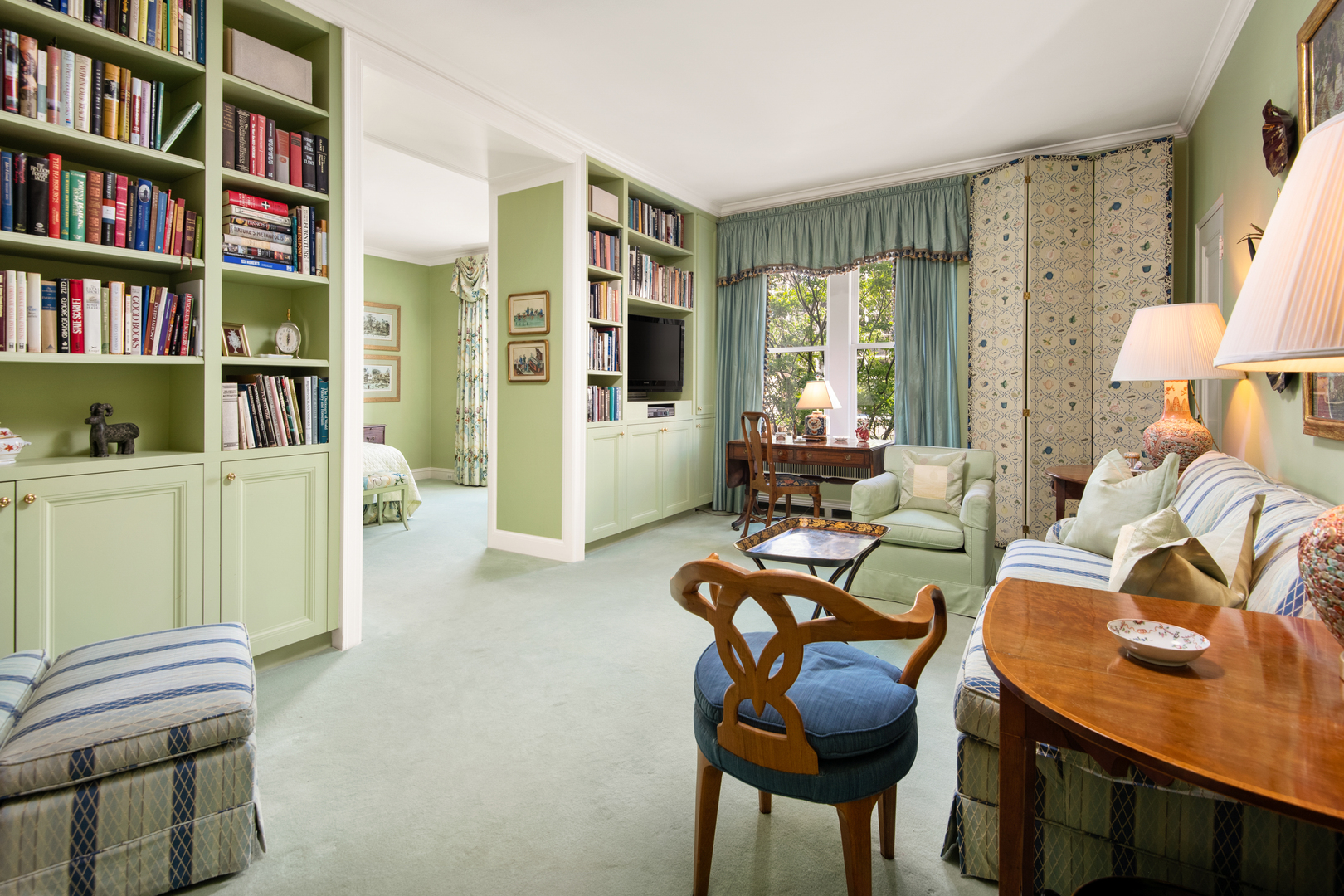 1430 N Lake Shore Drive Unit: 6