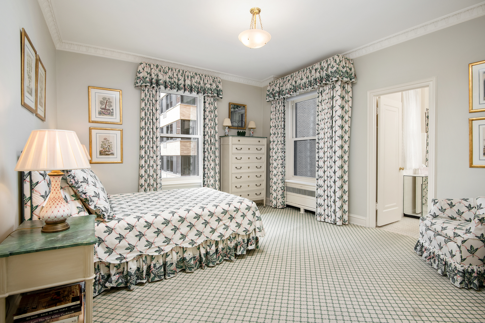 1430 N Lake Shore Drive Unit: 6