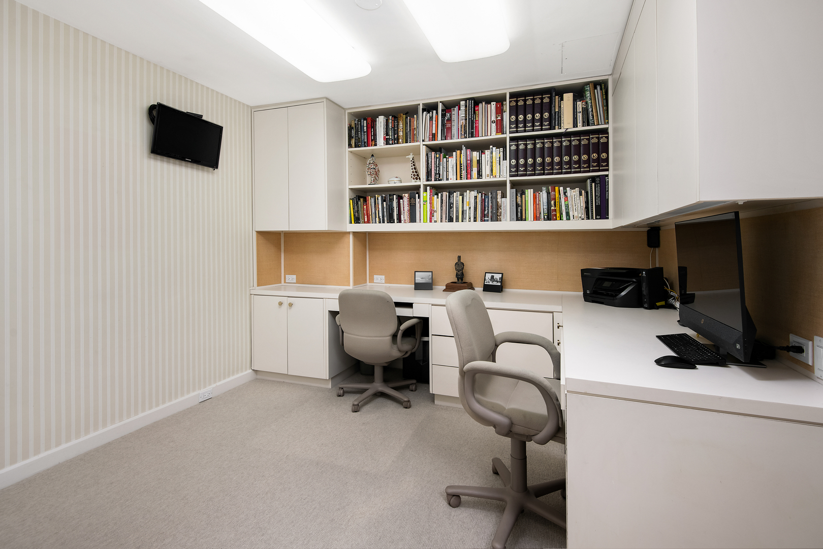 1430 N Lake Shore Drive Unit: 6