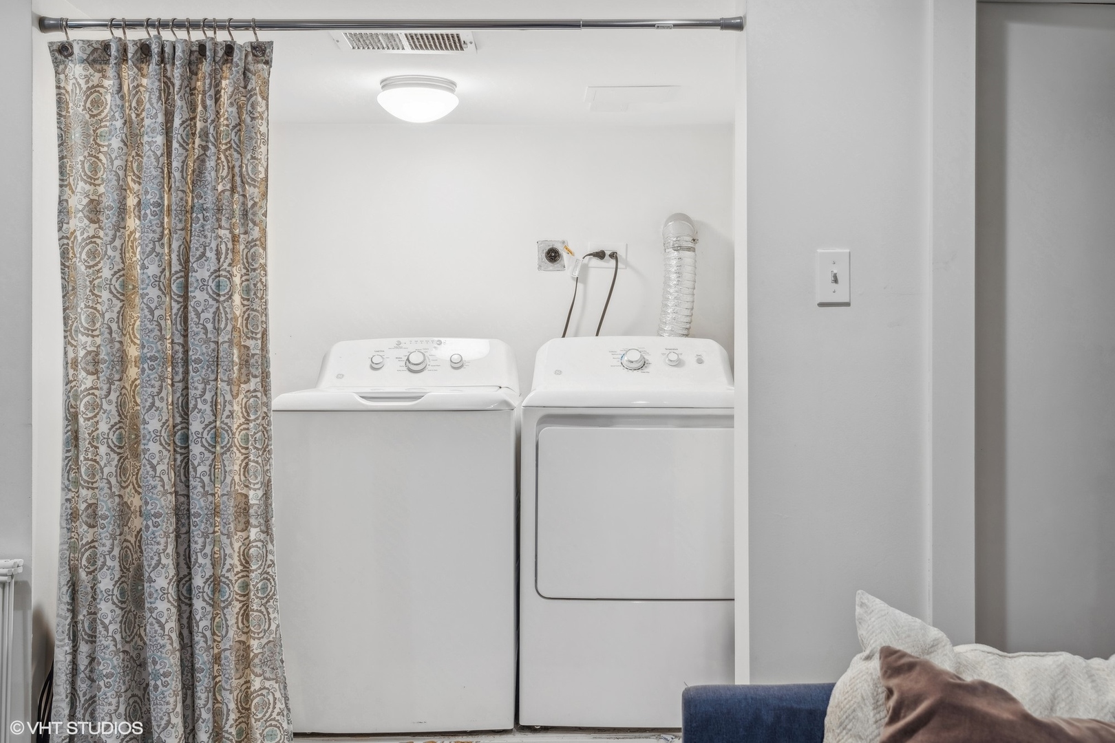 1831 N Hudson Avenue Unit: D