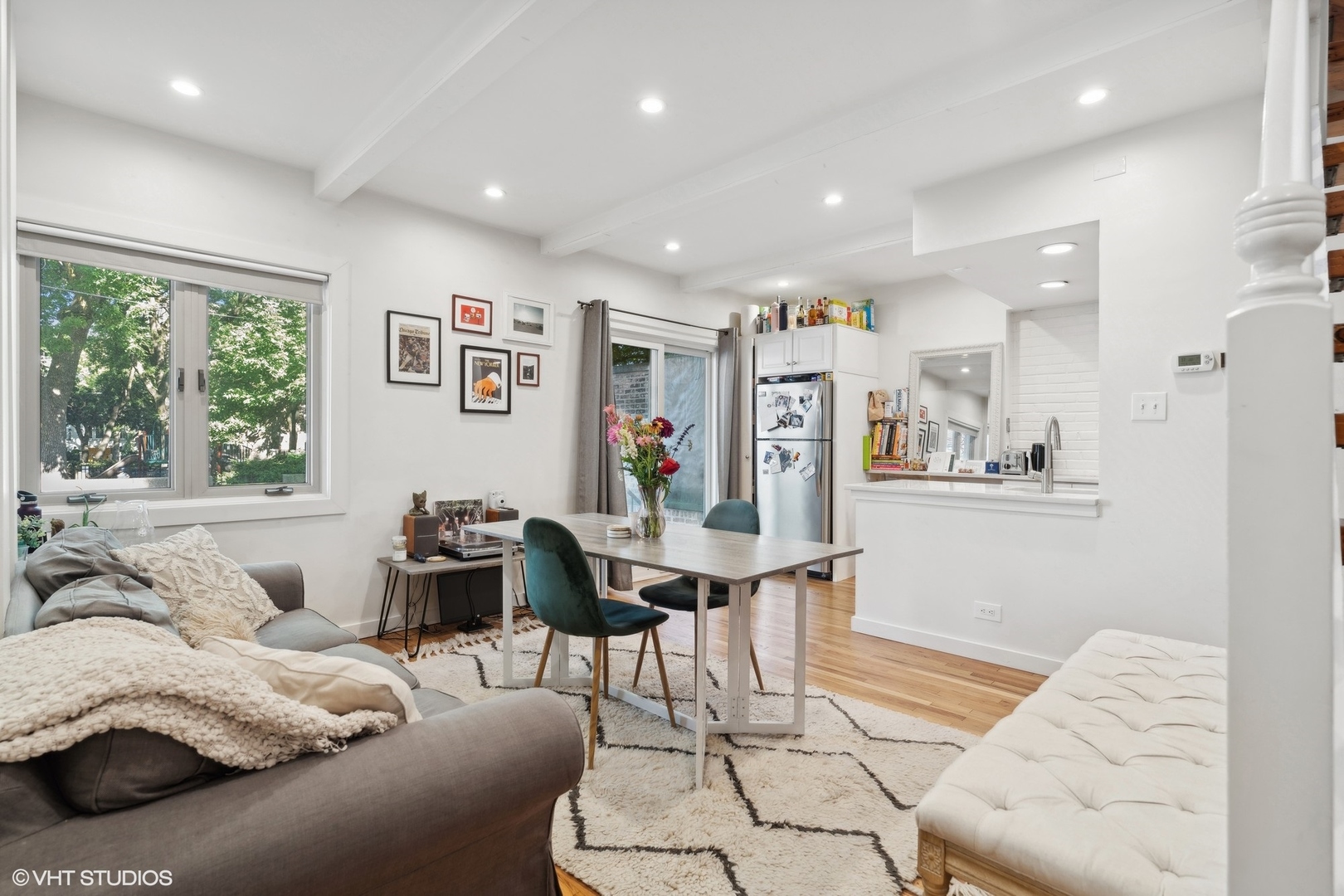 1831 N Hudson Avenue Unit: D